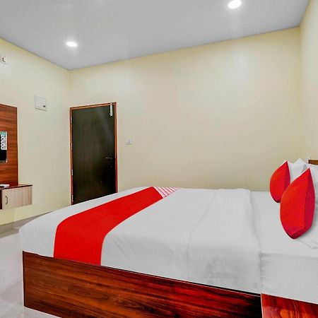 Oyo Flagship Hotel Ayodhya Bangalore Bagian luar foto
