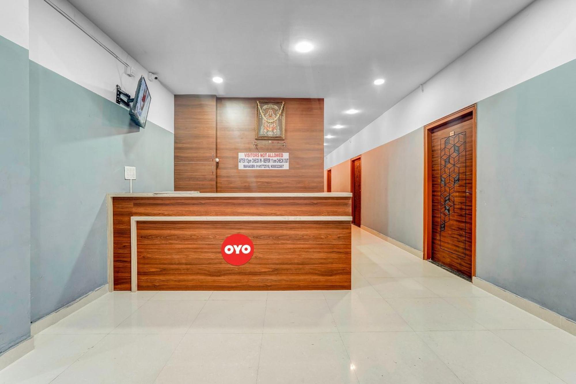 Oyo Flagship Hotel Ayodhya Bangalore Bagian luar foto